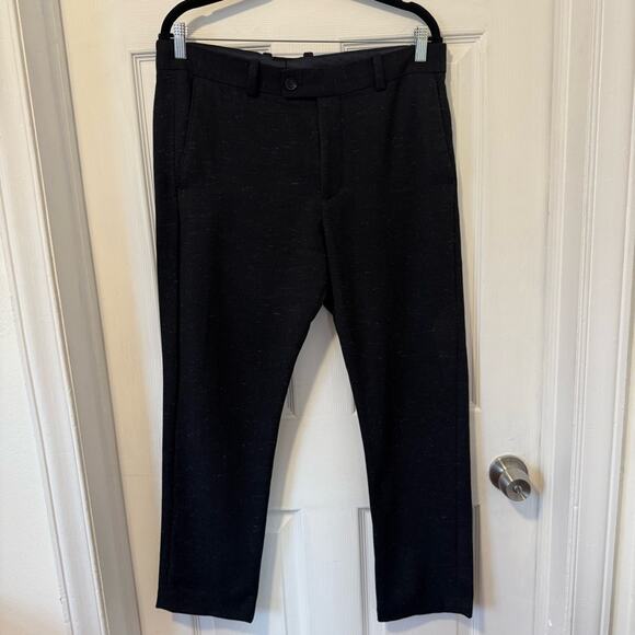 H&M Men’s 2 Piece 
Suit - Picture 9 of 15